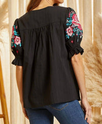 Andree By Unit - Embroidered Peasant Top Plus