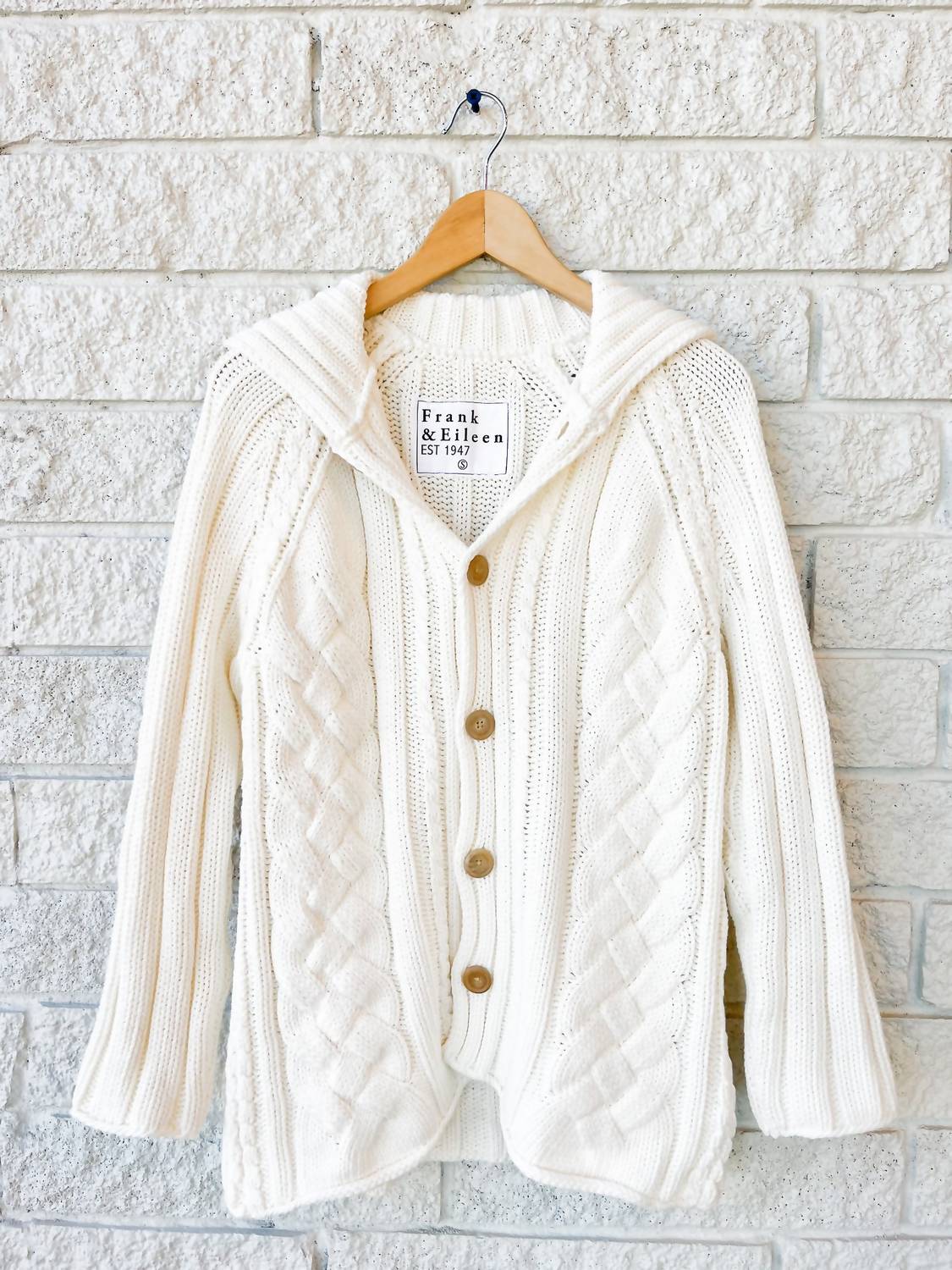 Frank & Eileen - Cotswolds Button Front Cardigan