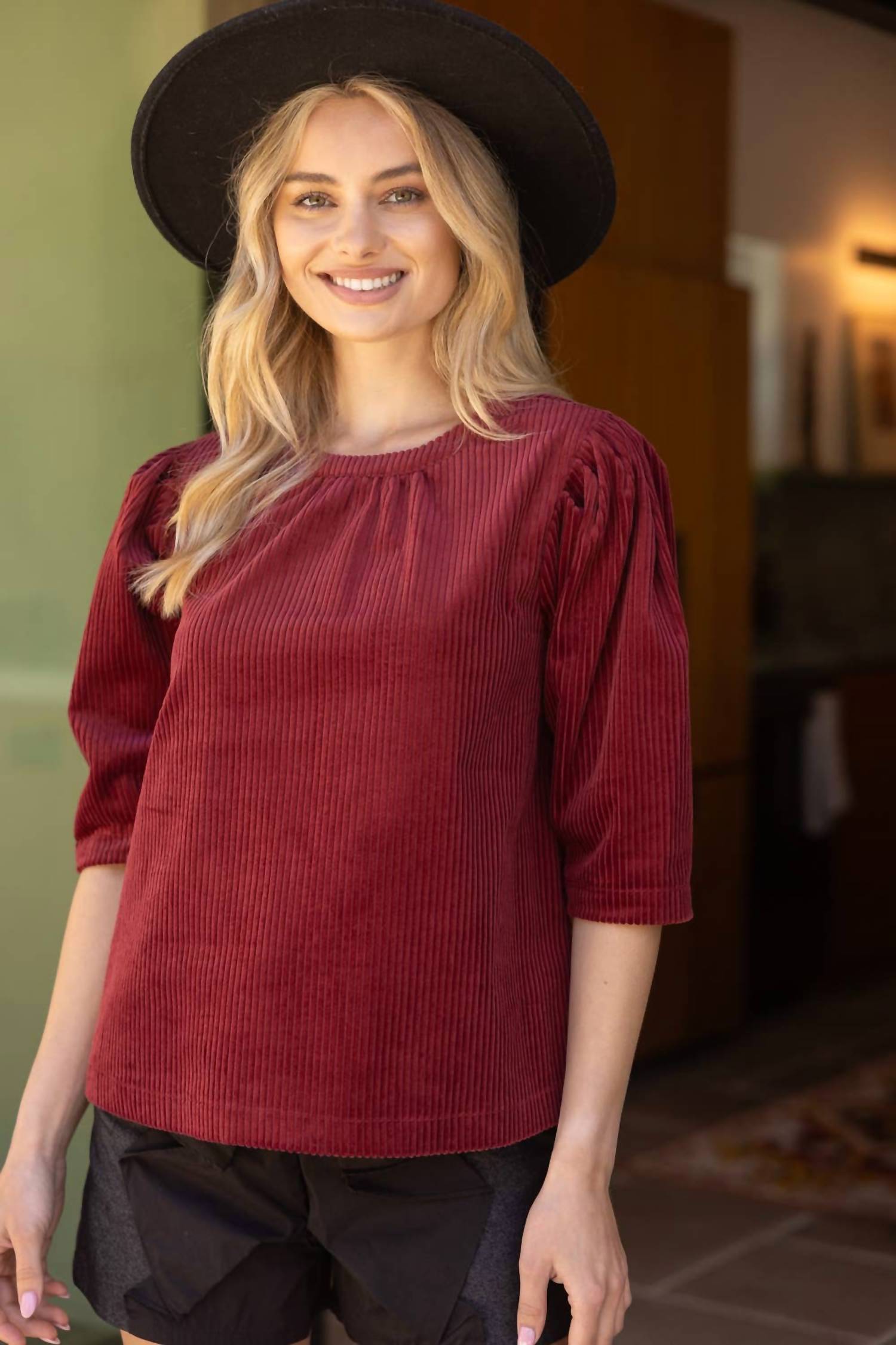 Voy - Pleated Puff Sleeve Corduroy Top