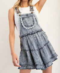 Ee:Some - Lace Detailed Sleeveless Romper