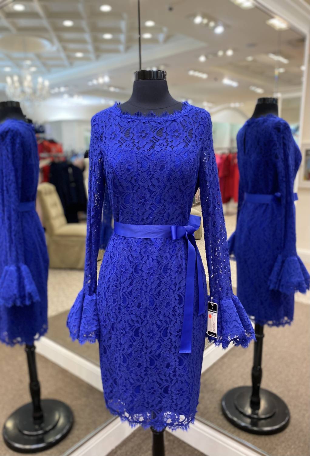 Nue By Shani - Bell Sleeve Lace Sheath Dress