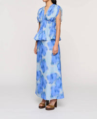 Clea - Savannah V-neck Top