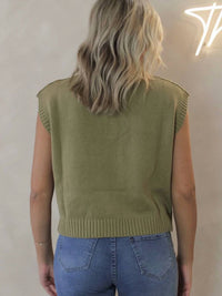 Le Lis - Half Zip Sleeveless Cable Sweater Top