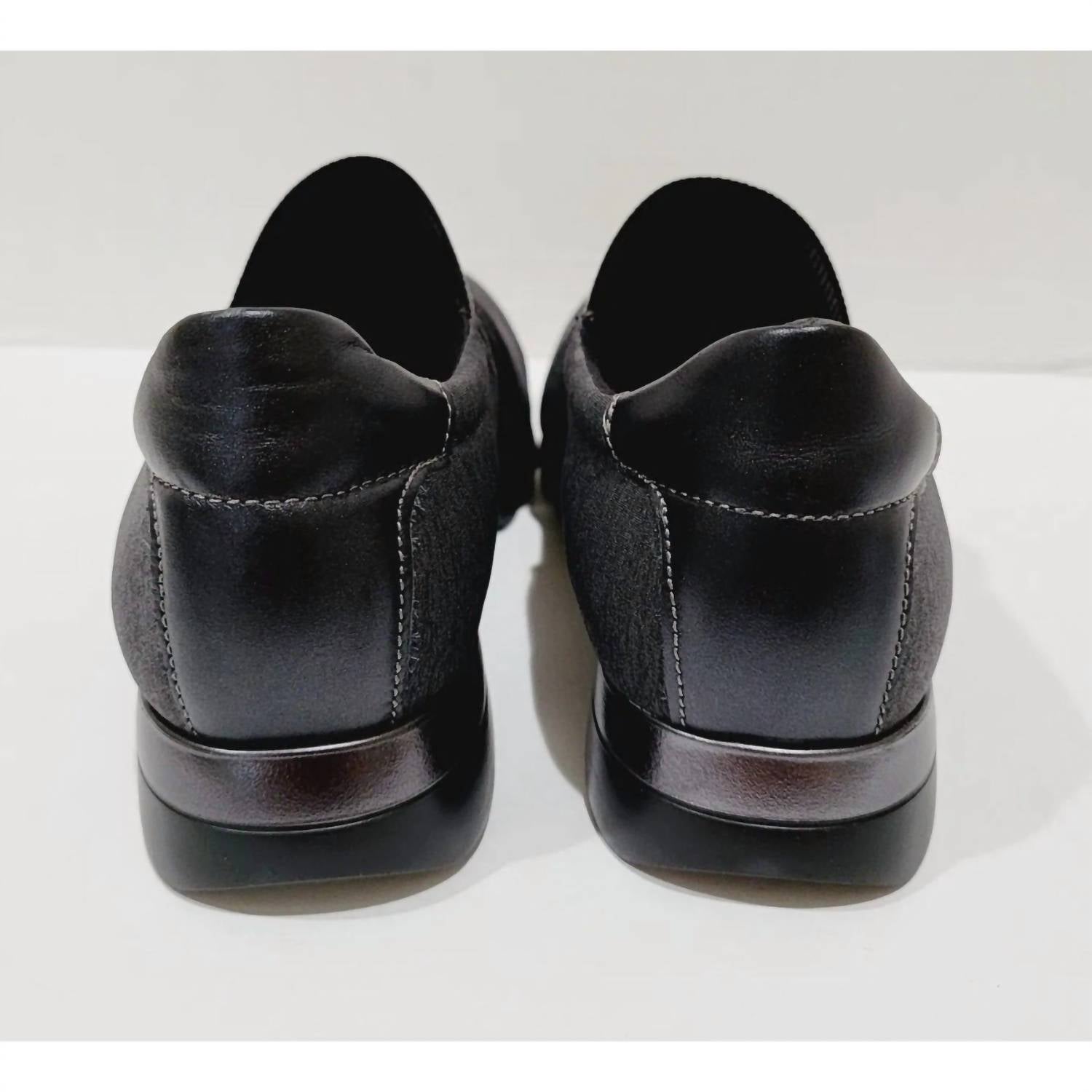 Munro - Women's Kj Fabric Gore Slip-on Sneaker