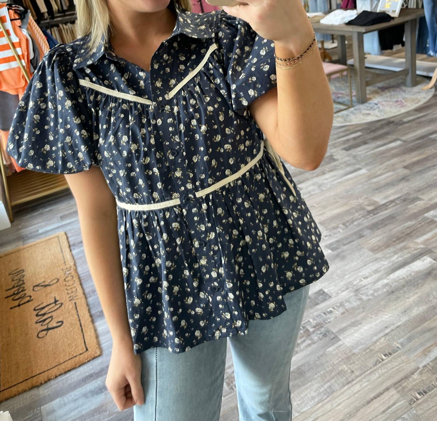 Entro - Floral Tie Detail Bubble Sleeve Top