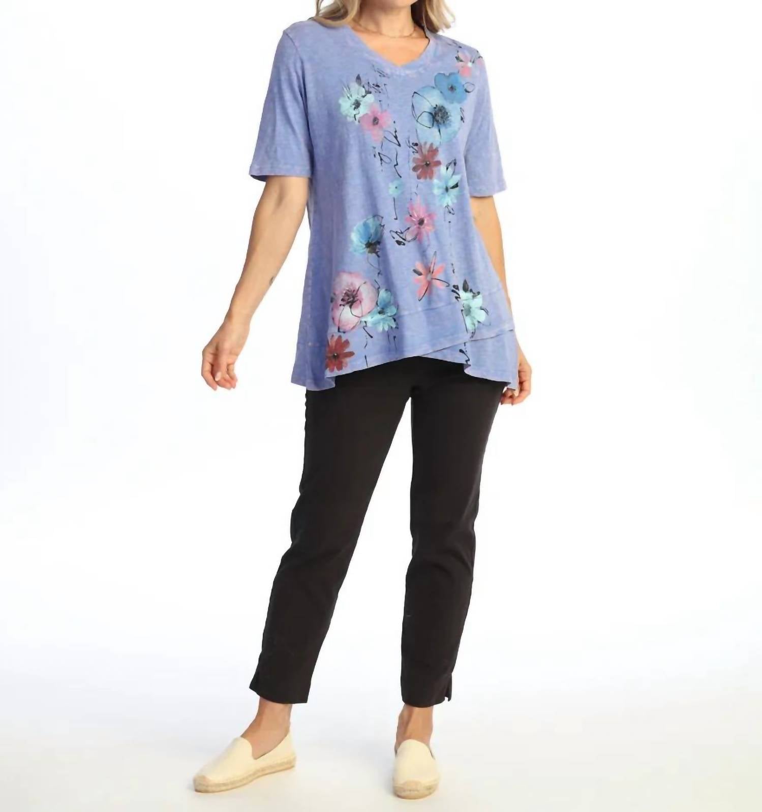Jess & Jane - Mineral Washed Cotton V-neck Top