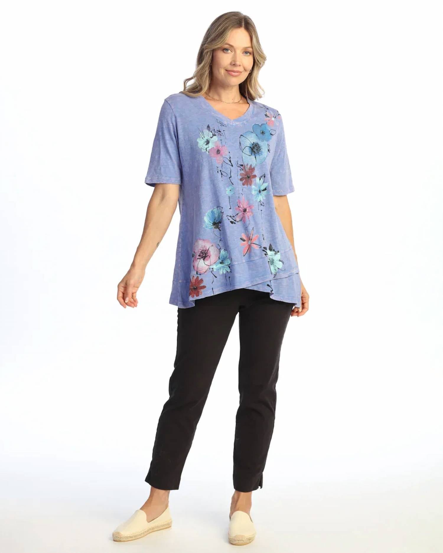 Jess & Jane - Mineral Washed Cotton V-neck Top