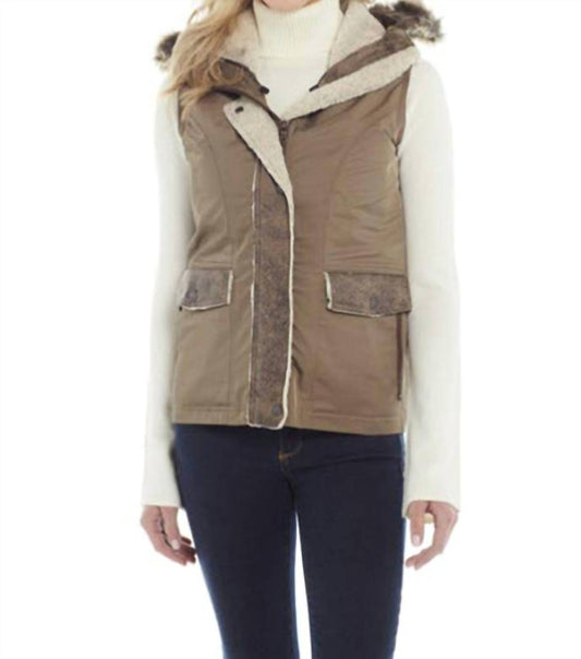 Cripple Creek - Women's Carry Hooded Vest