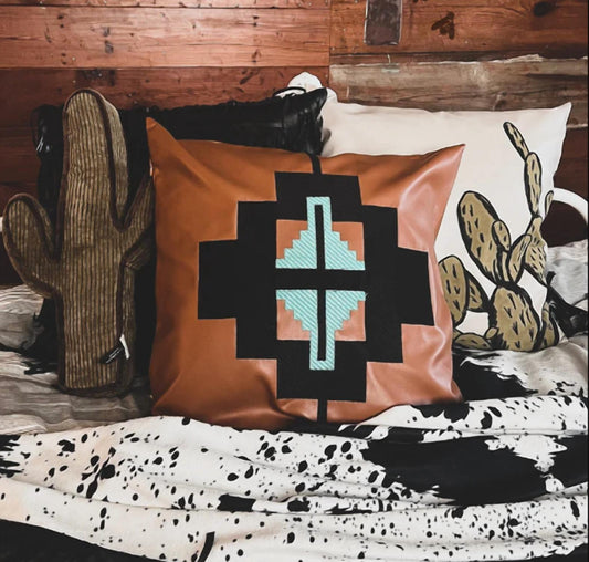 2Flyco - Western Point Pillow Cover