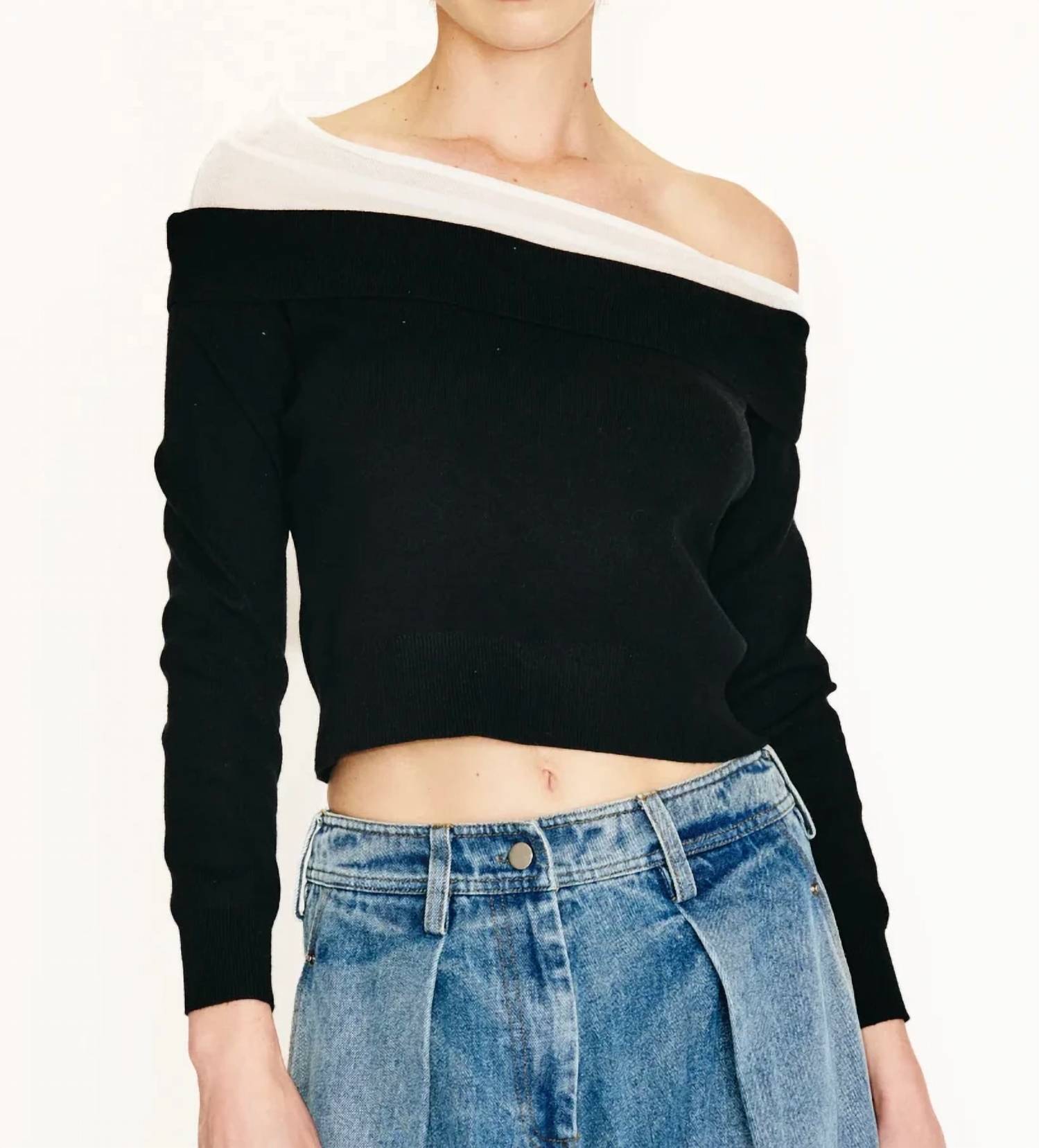 Line And Dot - Ysa Off The Shoulder Sweater
