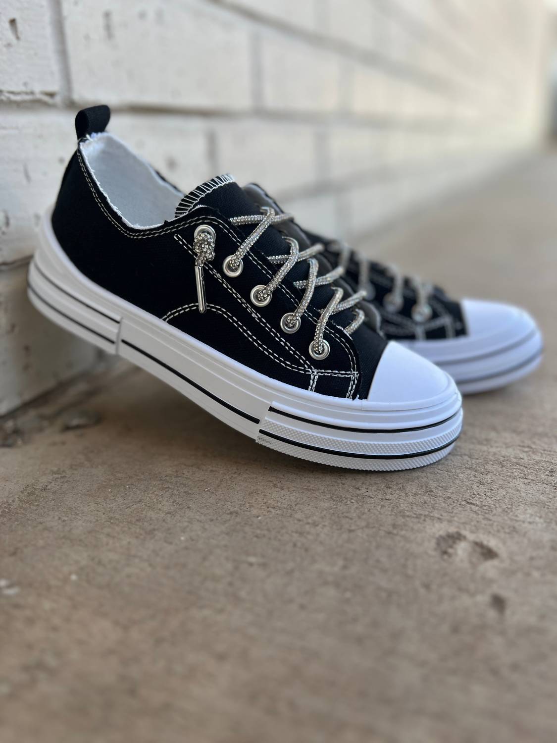 Very G - Women's Can I Get An Aman Sneakers
