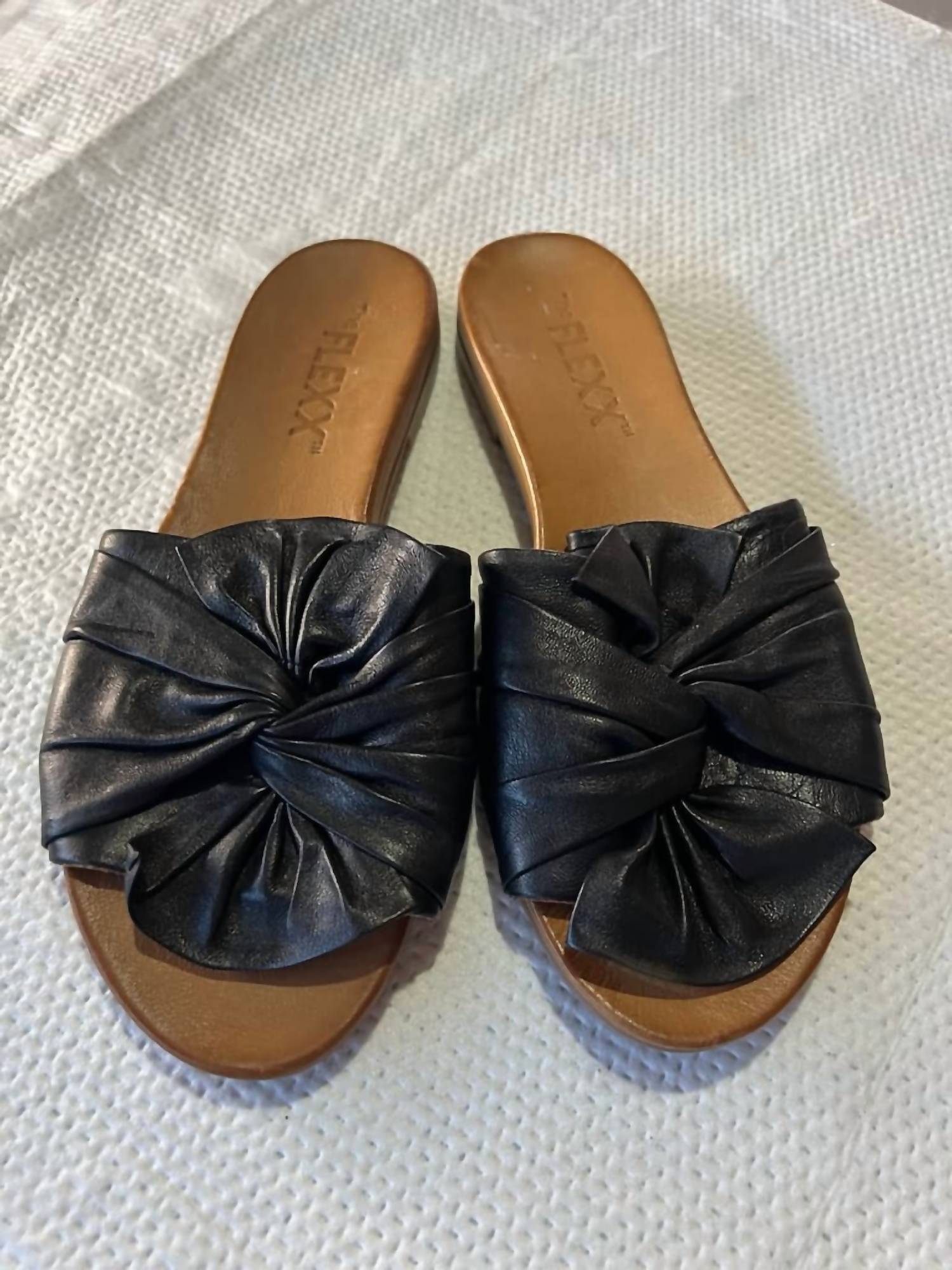 The Flexx - Women's Knotty Sandal