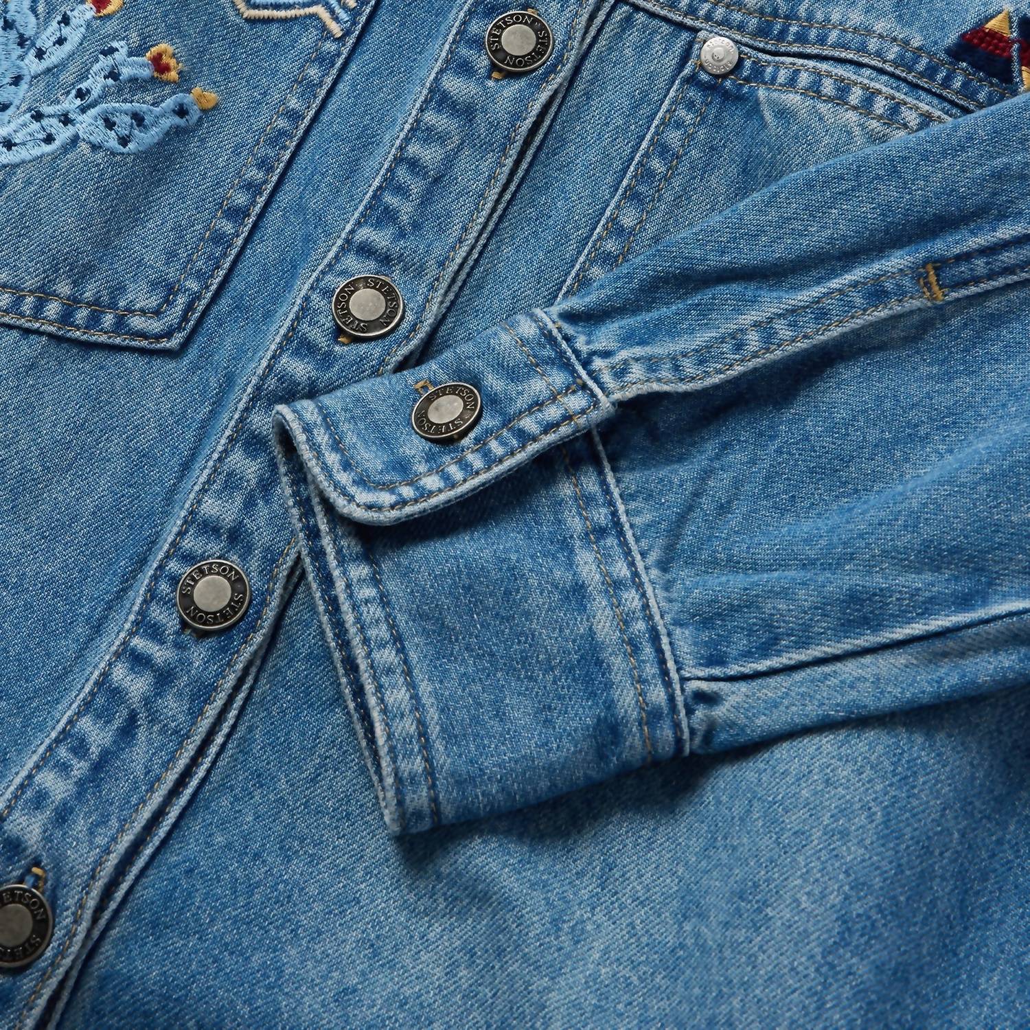 Stetson - Women's Embroidered Denim Button-up Cropped Shirt