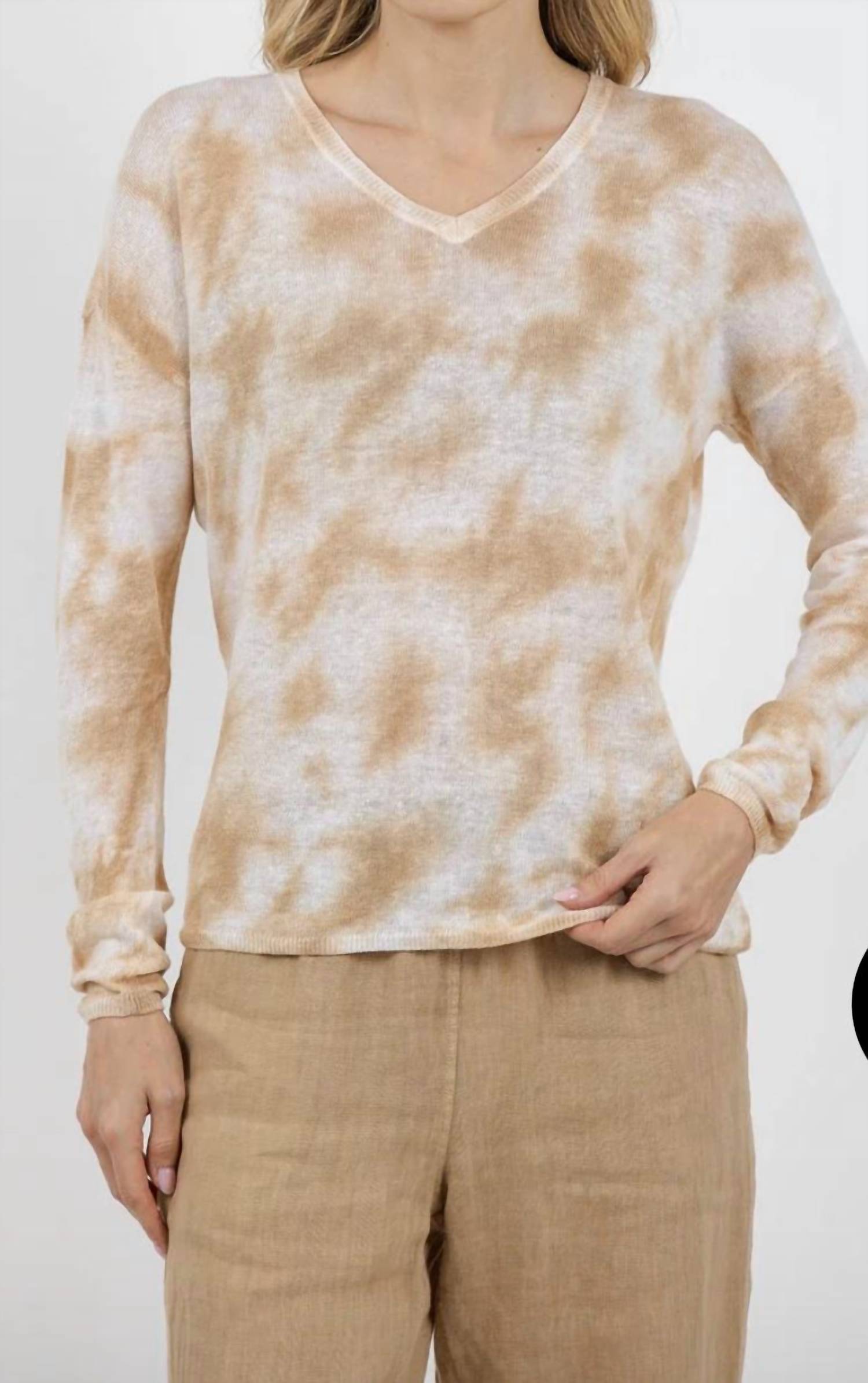 Elliott Lauren - Daydreaming Printed V Neck Top