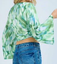 Llove - Bowtie Crop Flare Sleeve Top
