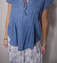 Blu Pepper - Front Tie Pintuck Detail Chambray Top