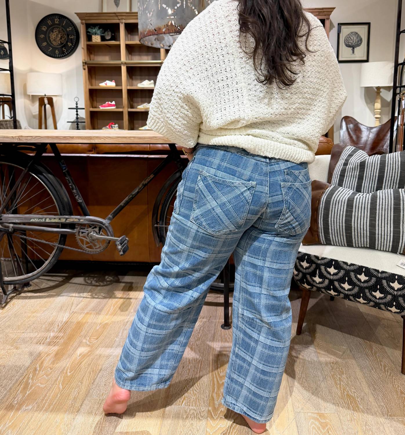 Aaron & Amber - Semi Barrel Jeans With Tie Belt - Plus