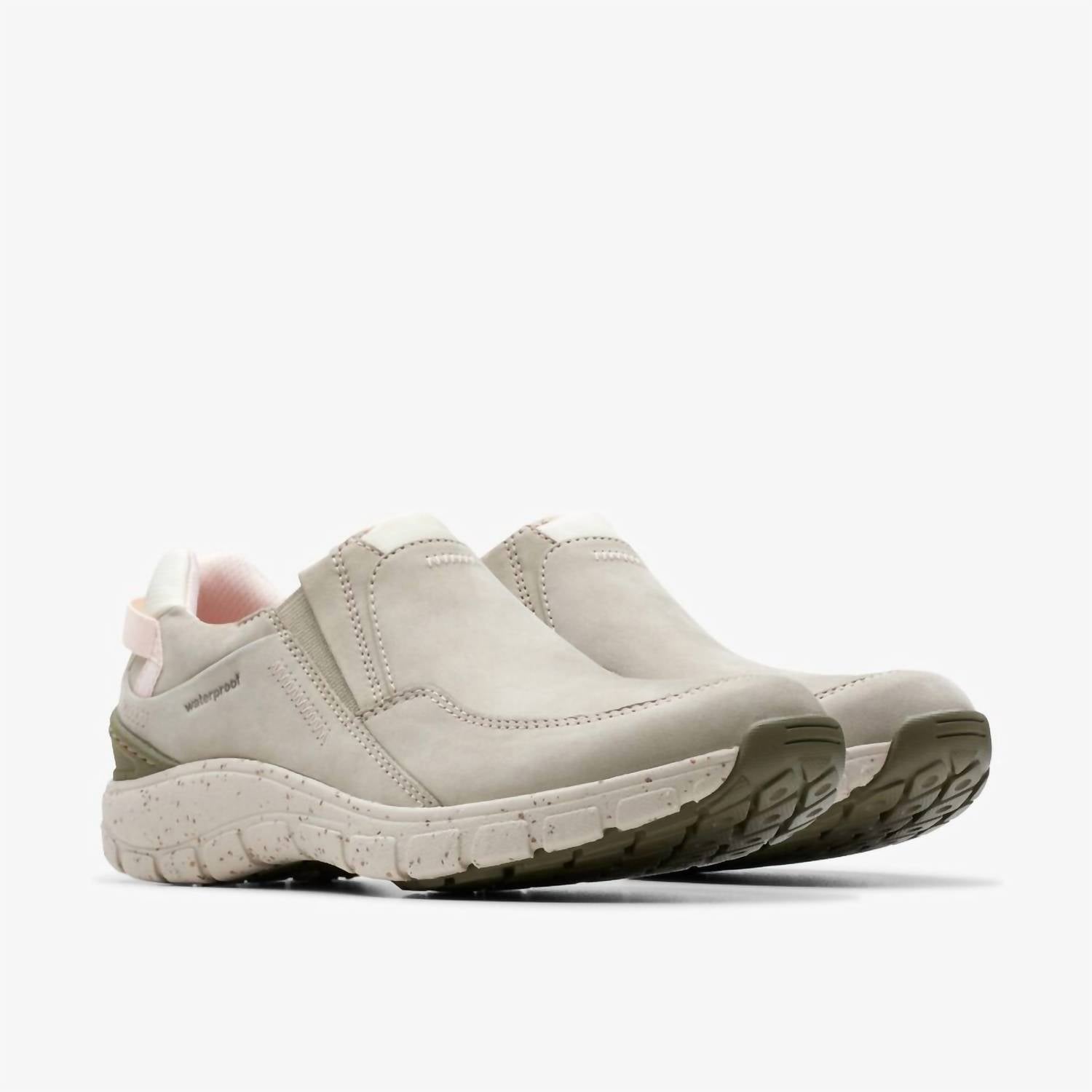 Clarks - Women's Wave Plateau AP Sneakers