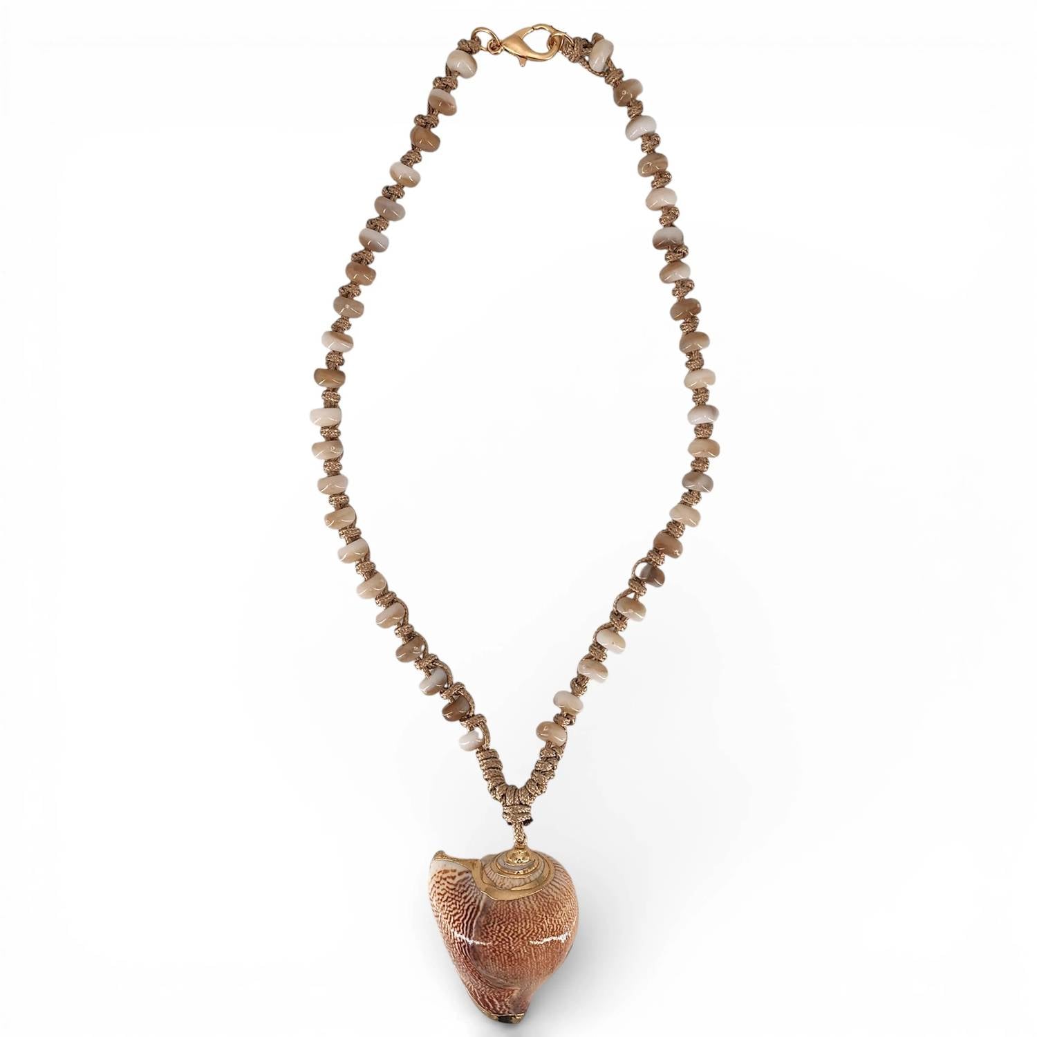 Bijoux Envie - Women's Chunky Beaded Shell Necklace