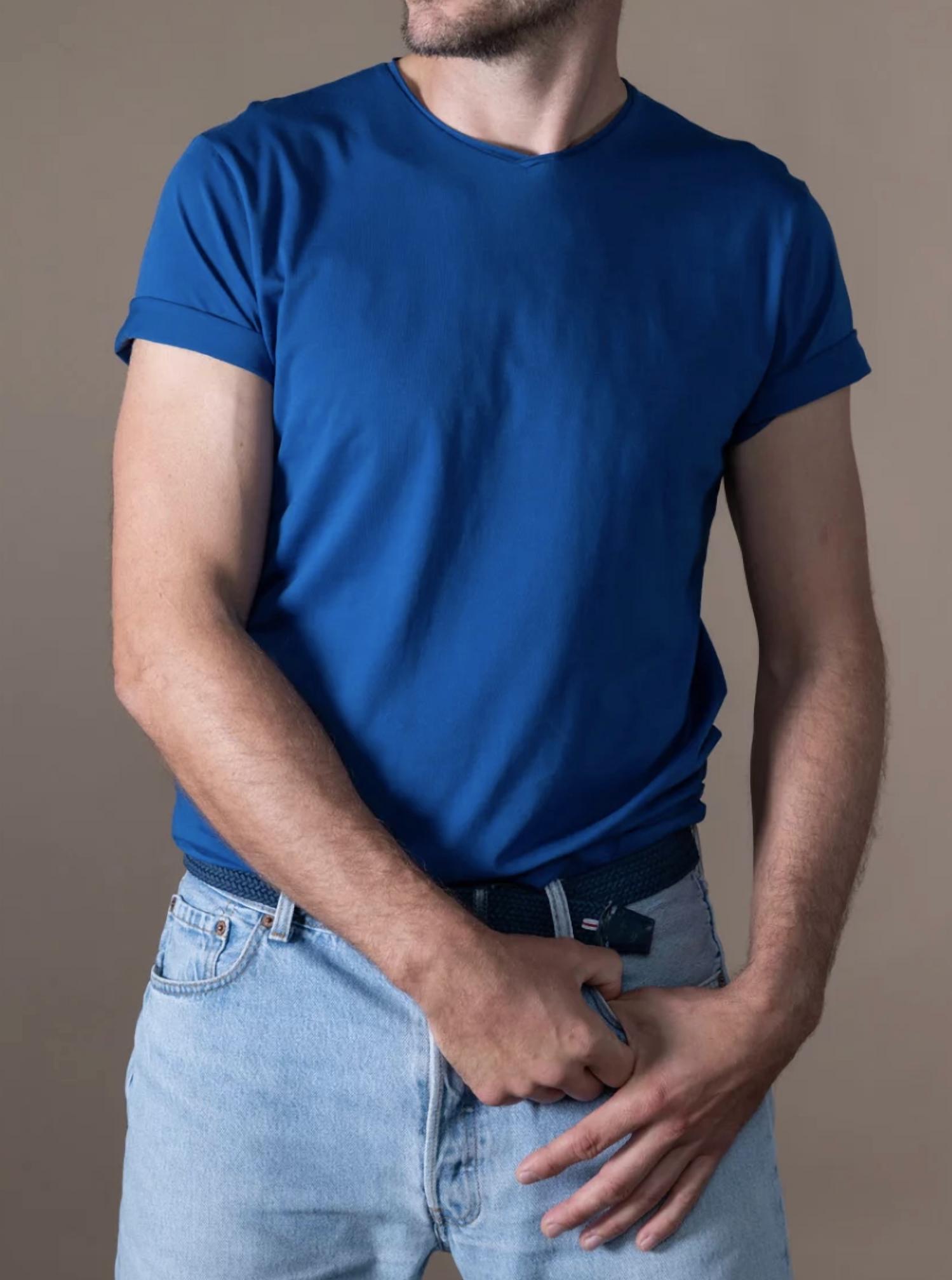 Anonyme Milo V-neck Jersey T-shirt in cobalt - men's t-shirt - detail view