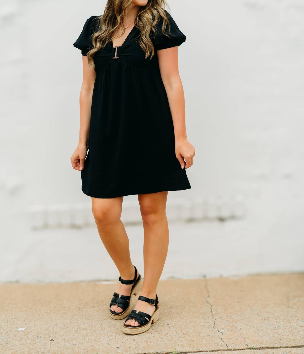 Joy Joy - V Neck Dress With Ring