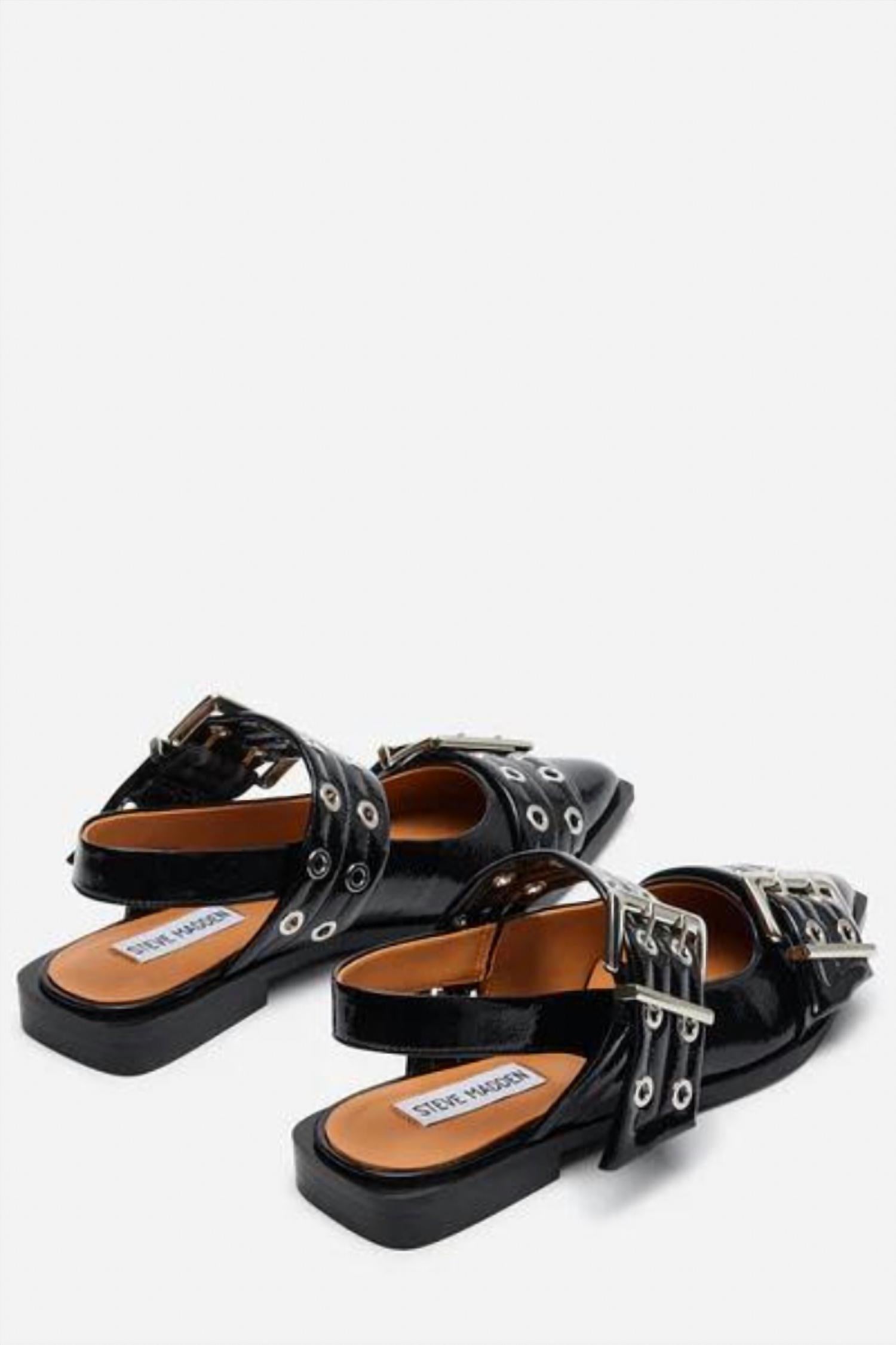 Steve Madden - Graya Pointed Toe Flats
