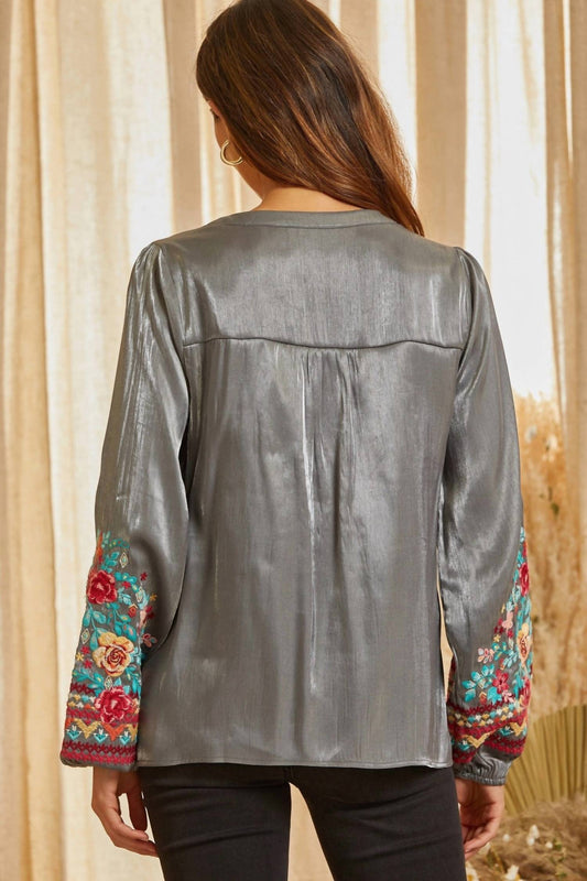 Andree By Unit - Floral Embroidered Shimmering Blouse