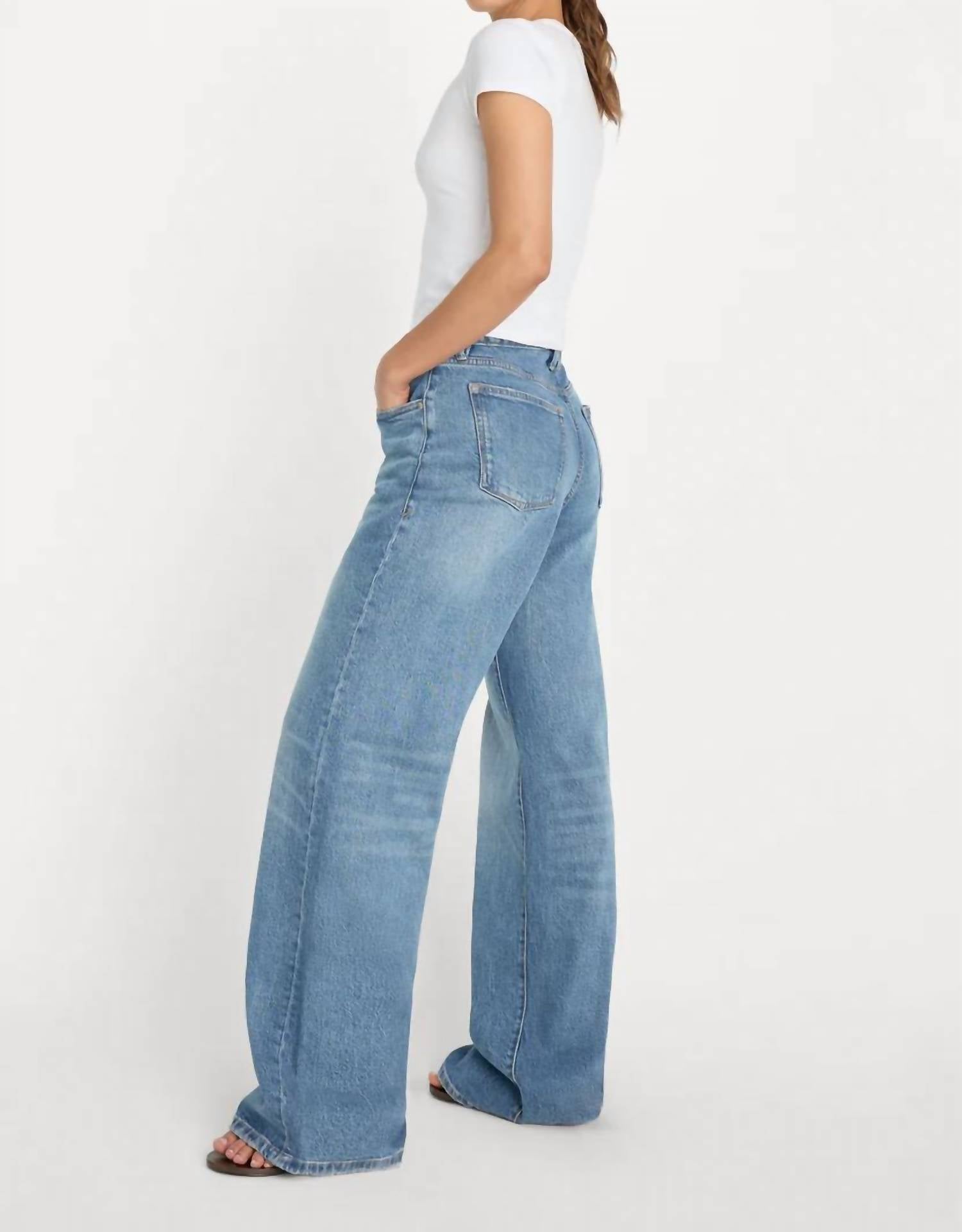 Good American - Good Ease Relaxed Jeans