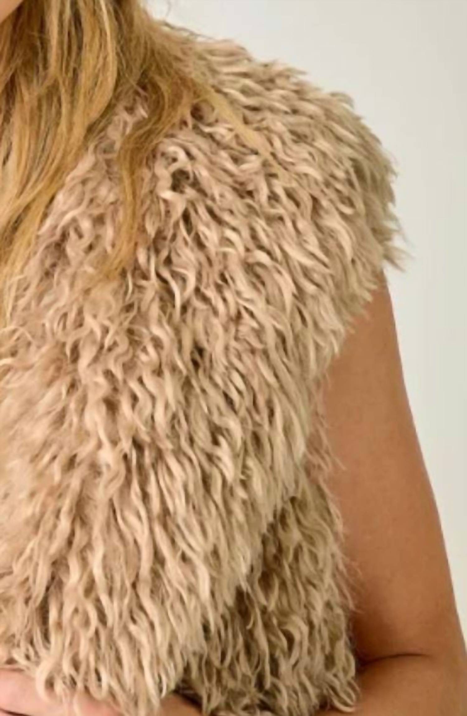 Mystree - Shaggy Faux Fur Vest