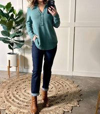 Judy Blue - High Waisted Straight Leg Mom Jeans