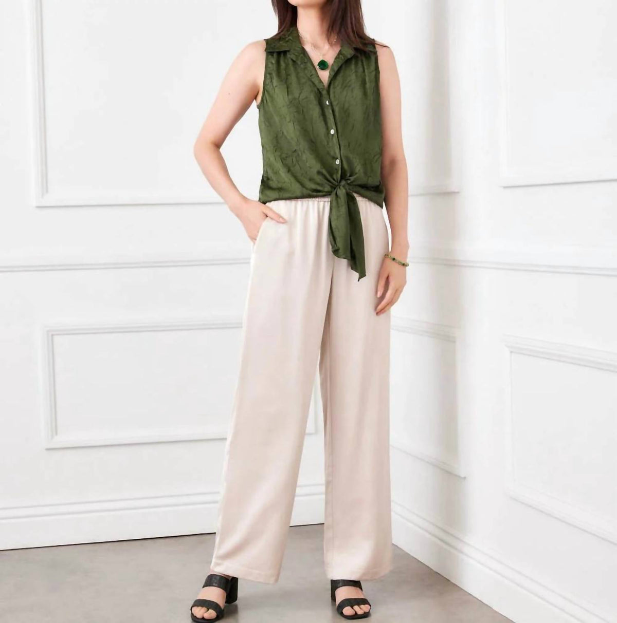 Karen Kane - Satin Pull On Pants