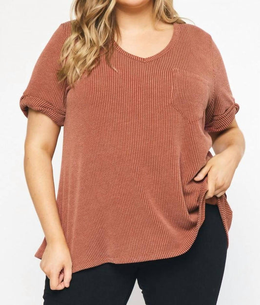 Entro - V-neck Short Sleeve Top - Plus