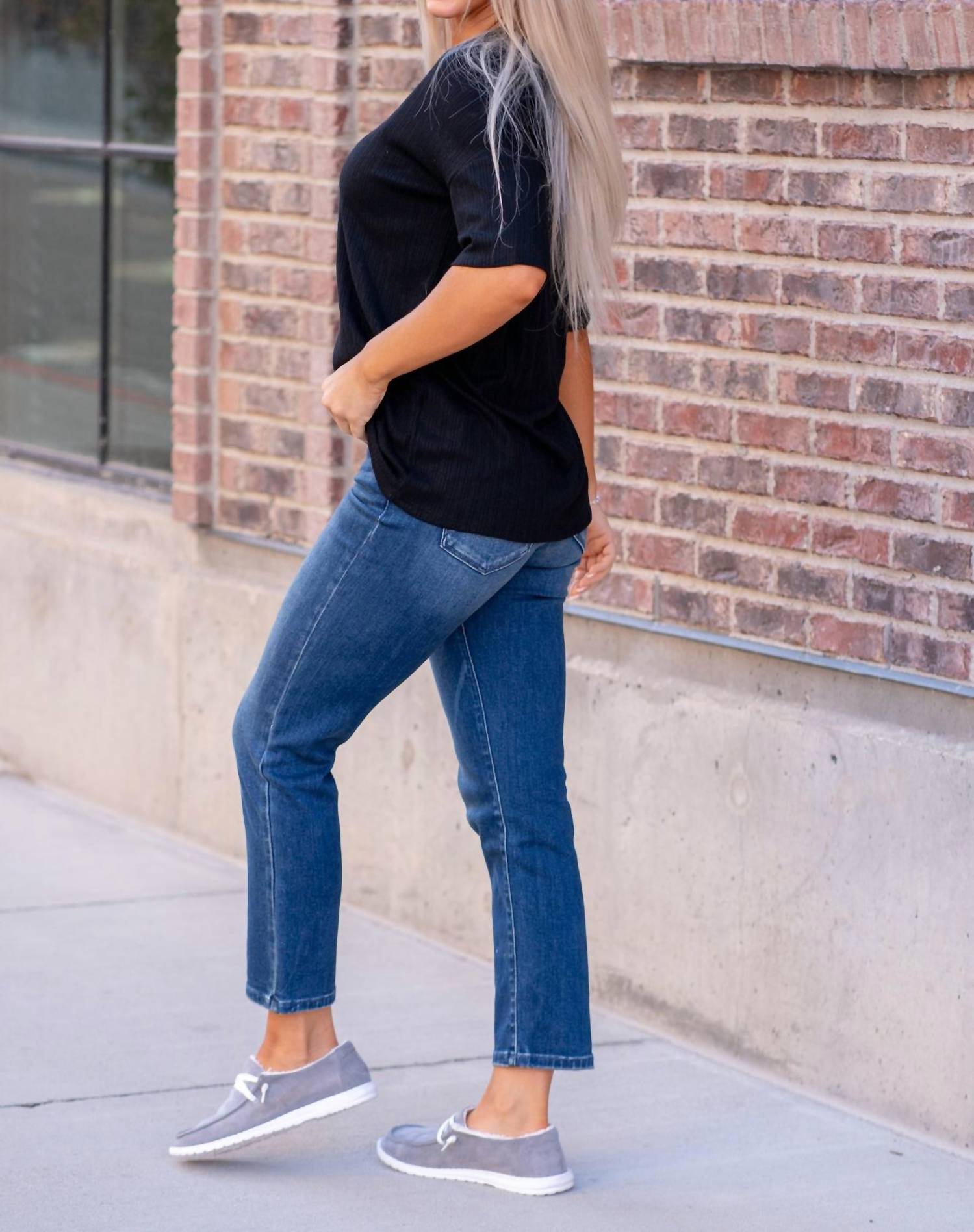 Kancan - Mid Rise Slim Straight Fit Jean