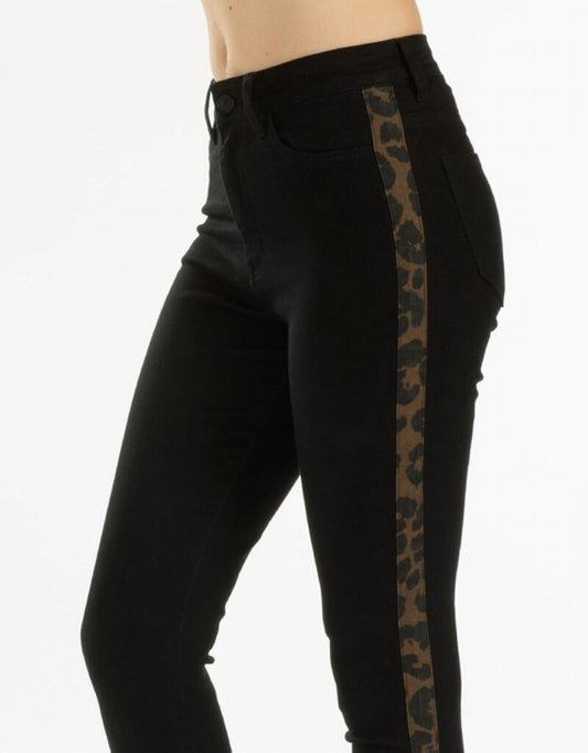 Kancan - Women's High Rise Leopard Striped Jean