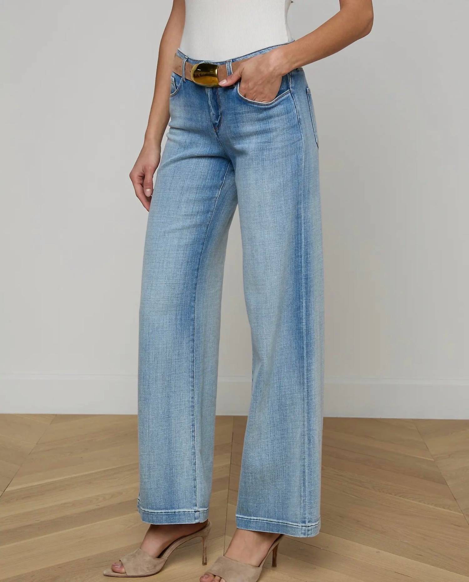 L'Agence Joanne Wide-leg Jean in dry ice - women's jeans - detail view