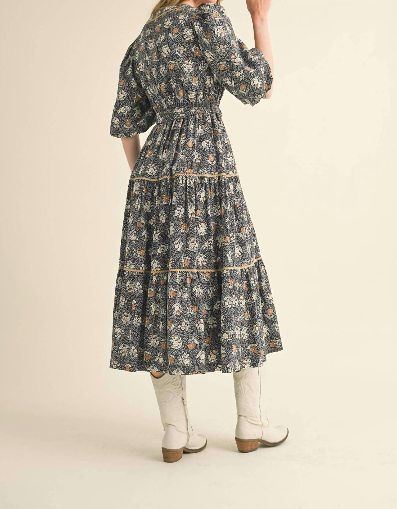 &Merci - Bubble Sleeve Lace Trim Midi Dress