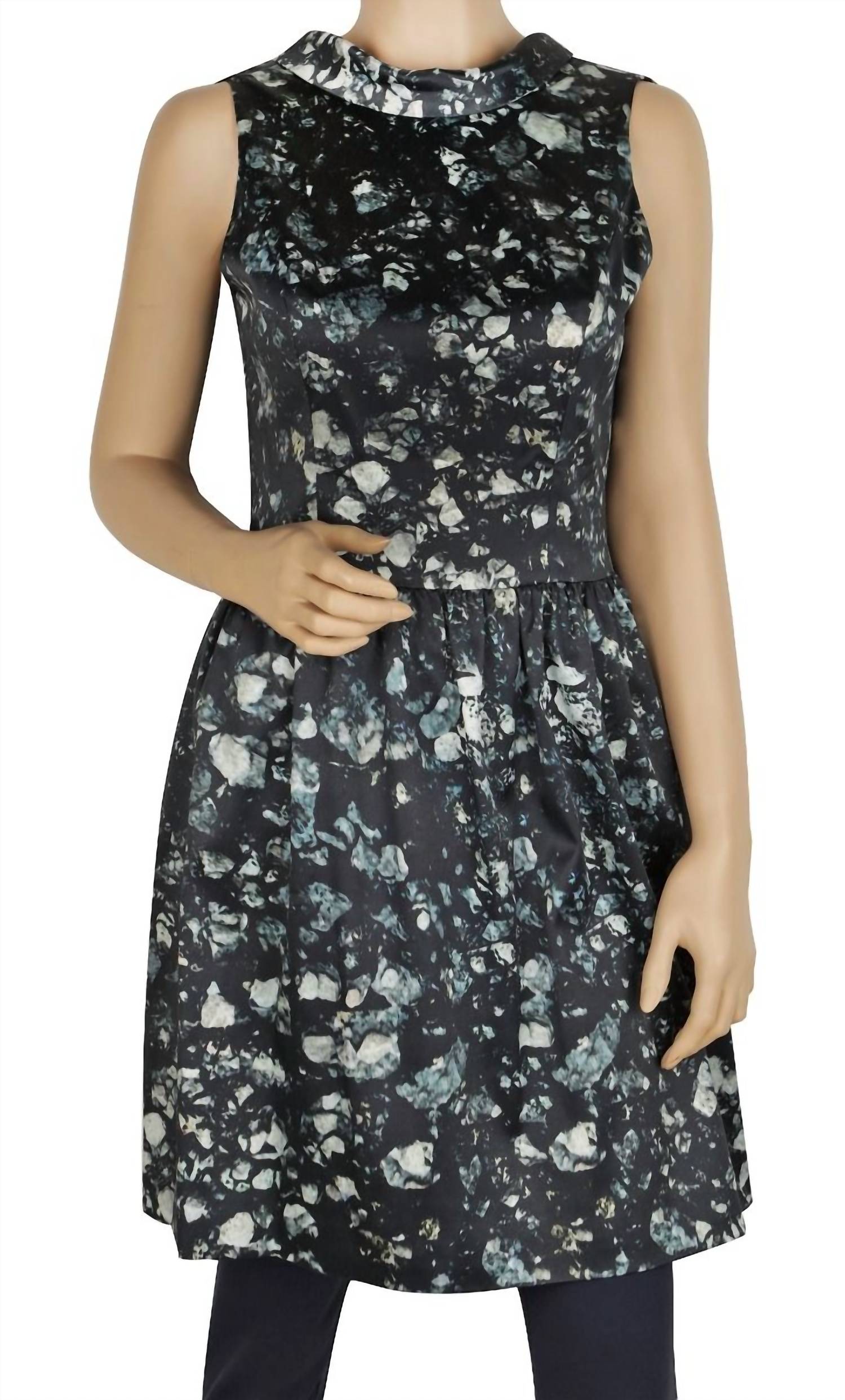 Badgley Mischka - Open Back Skirted Sleeveless Dress