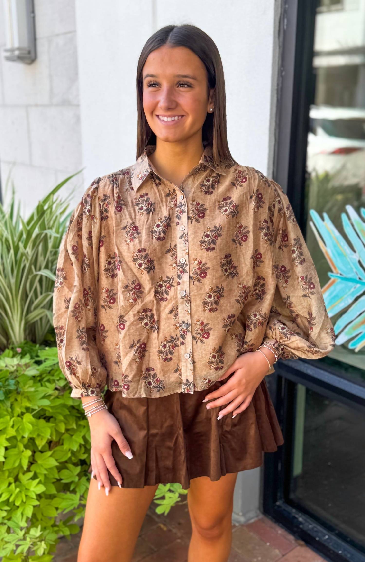 Entro - Vintage Floral Button-Up Blouse