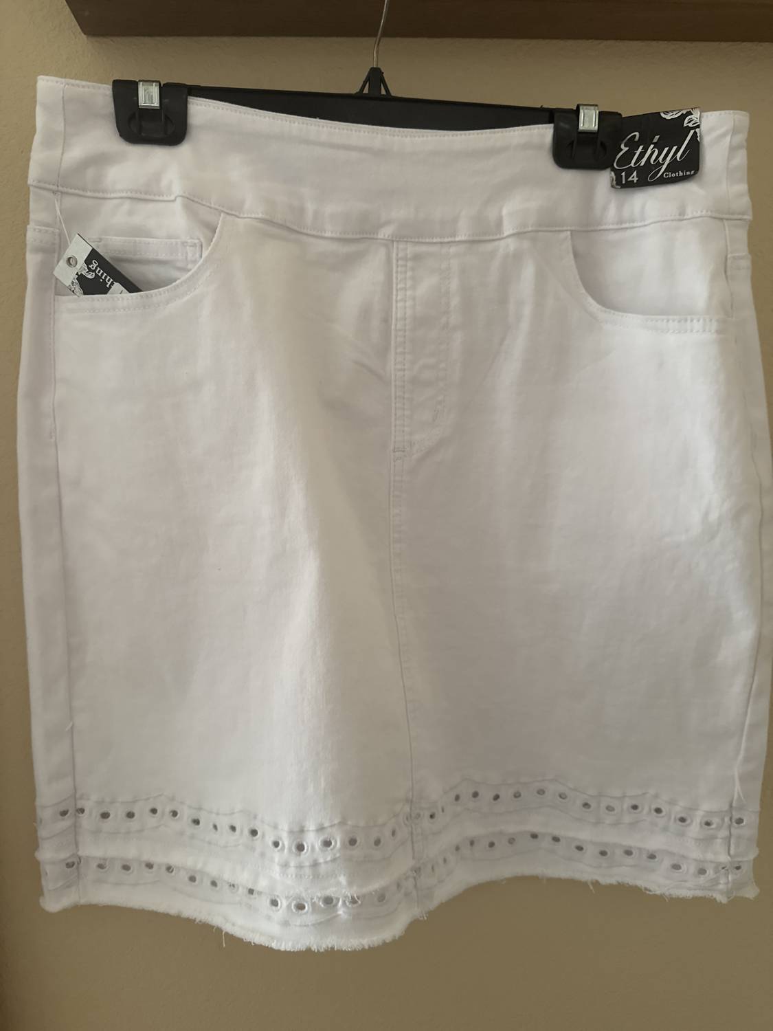 Ethyl - Women's Knee Legth Skirt
