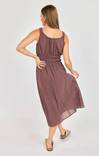 Sadie & Sage - So Cal Sleeveless Midi Dress