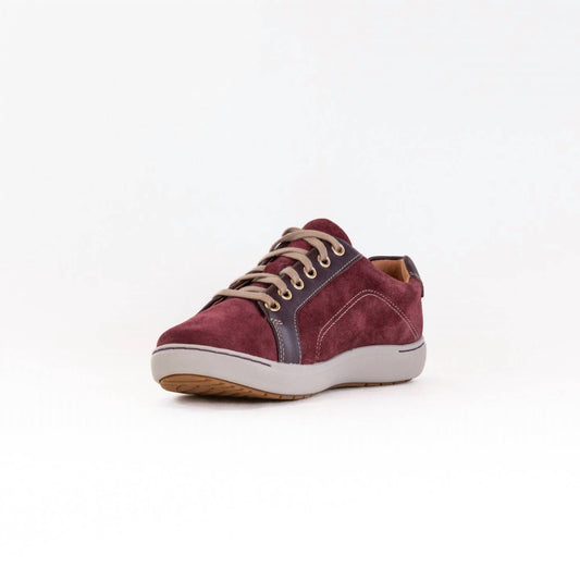 Clarks - Women's Nalle Lace Sneakers