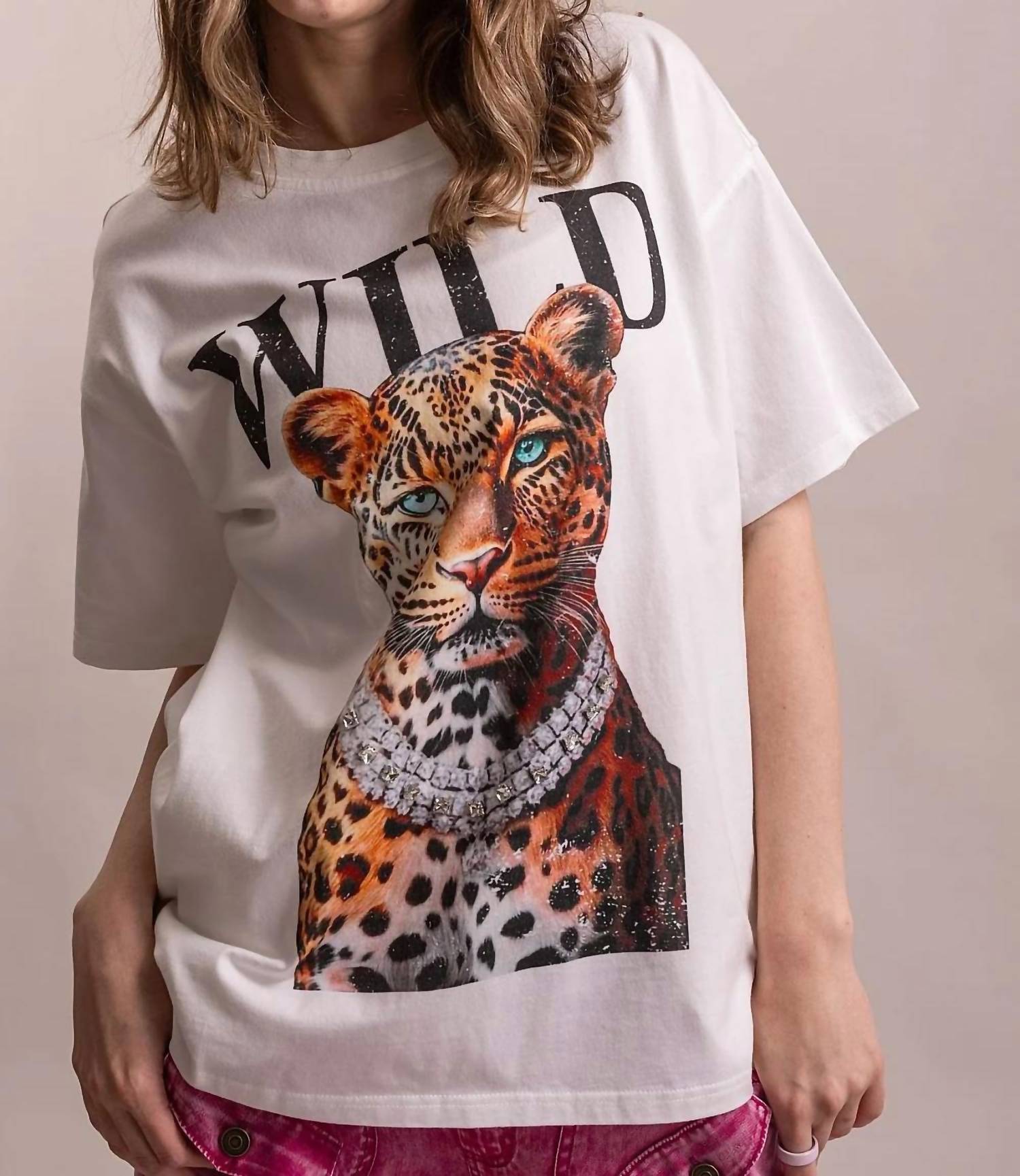 Blue Velvet - Oversized Wild Leopard Graphic T-shirt