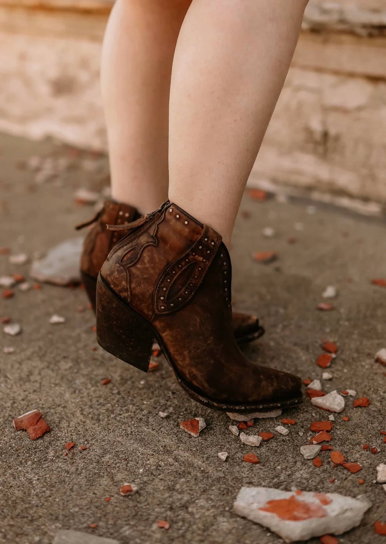 Ariat - Women's The Greeley Booties