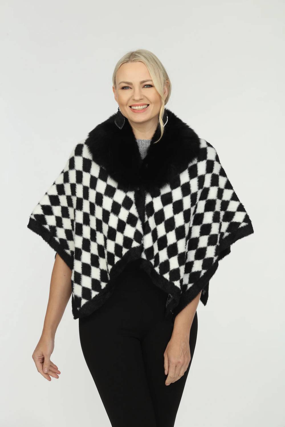 Oolala - Fur Collar Cape