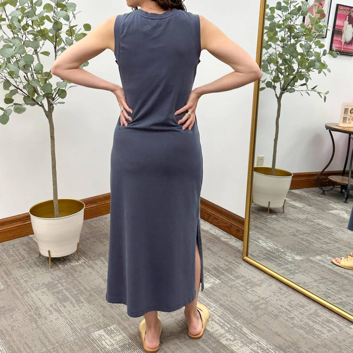Blu Pepper - Sleeveless Midi T-shirt Dress