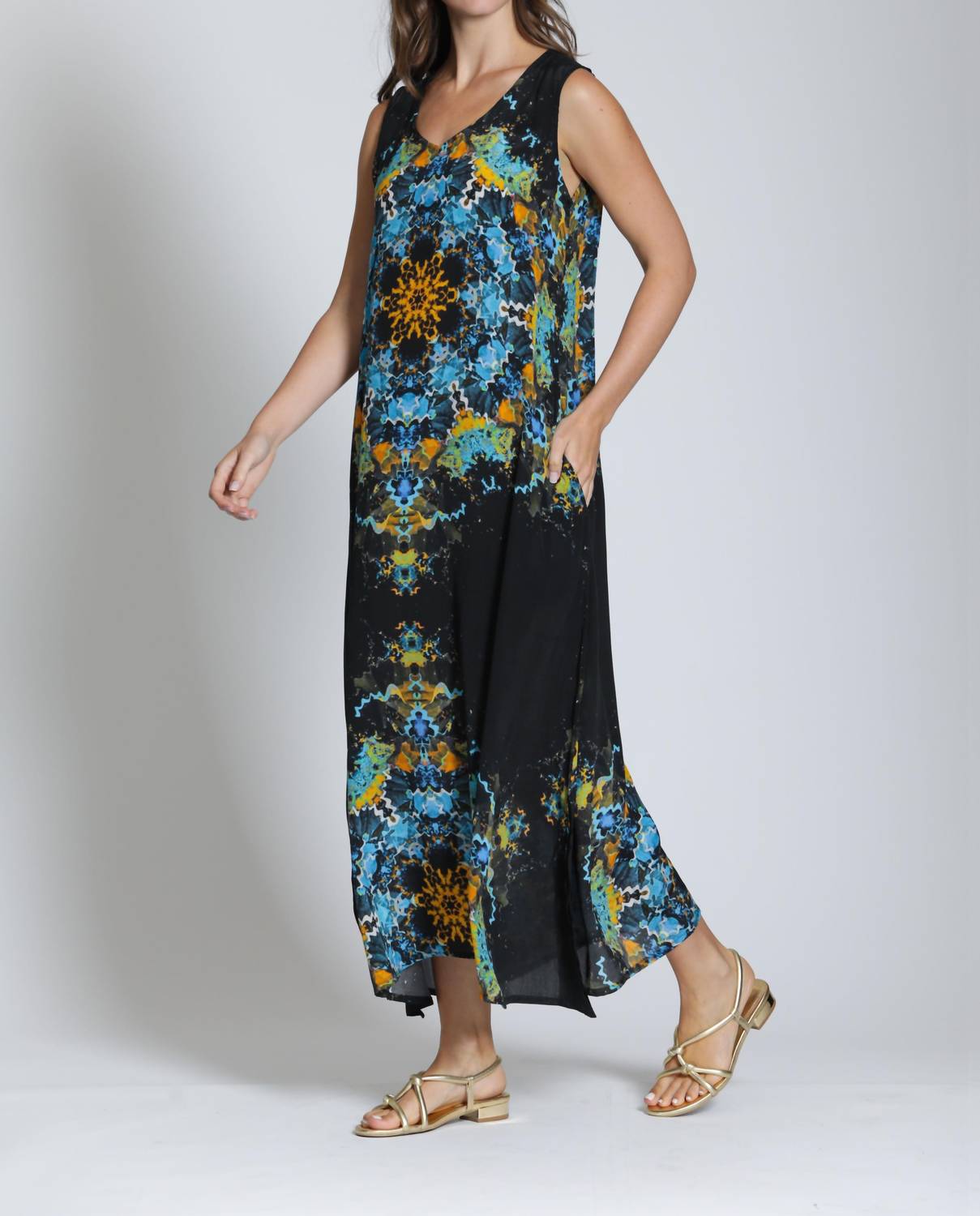 Apny - Women's V Neck Tank Maxi Dress