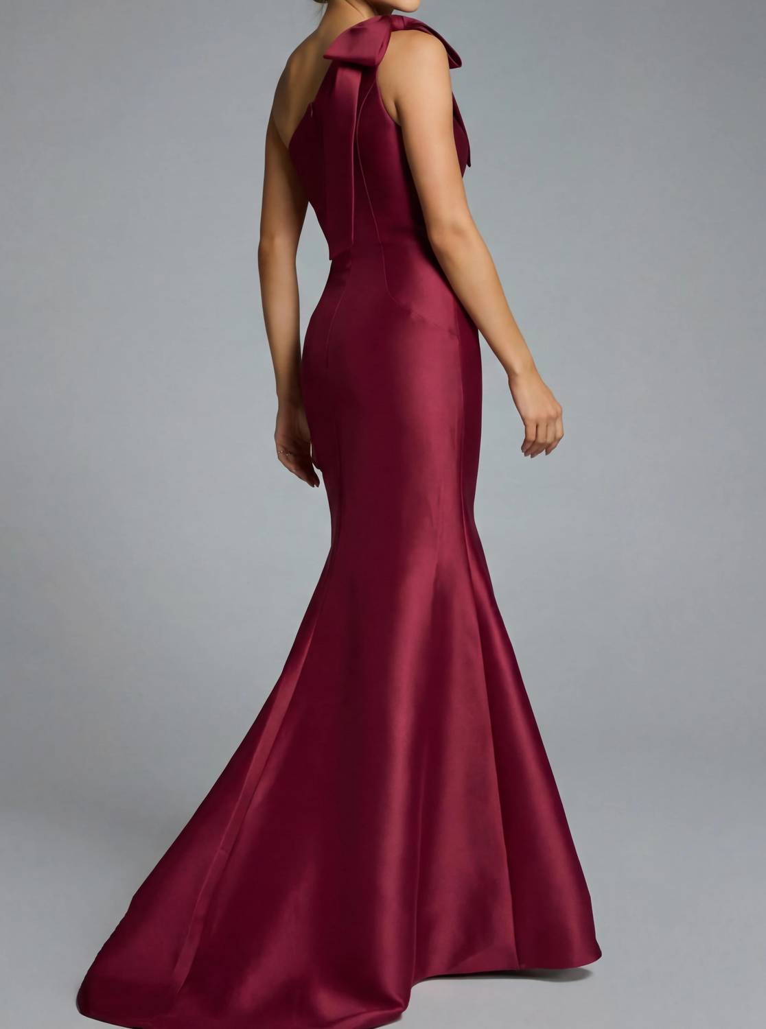 Jovani - One-shoulder Mermaid Gown With Bow Detail