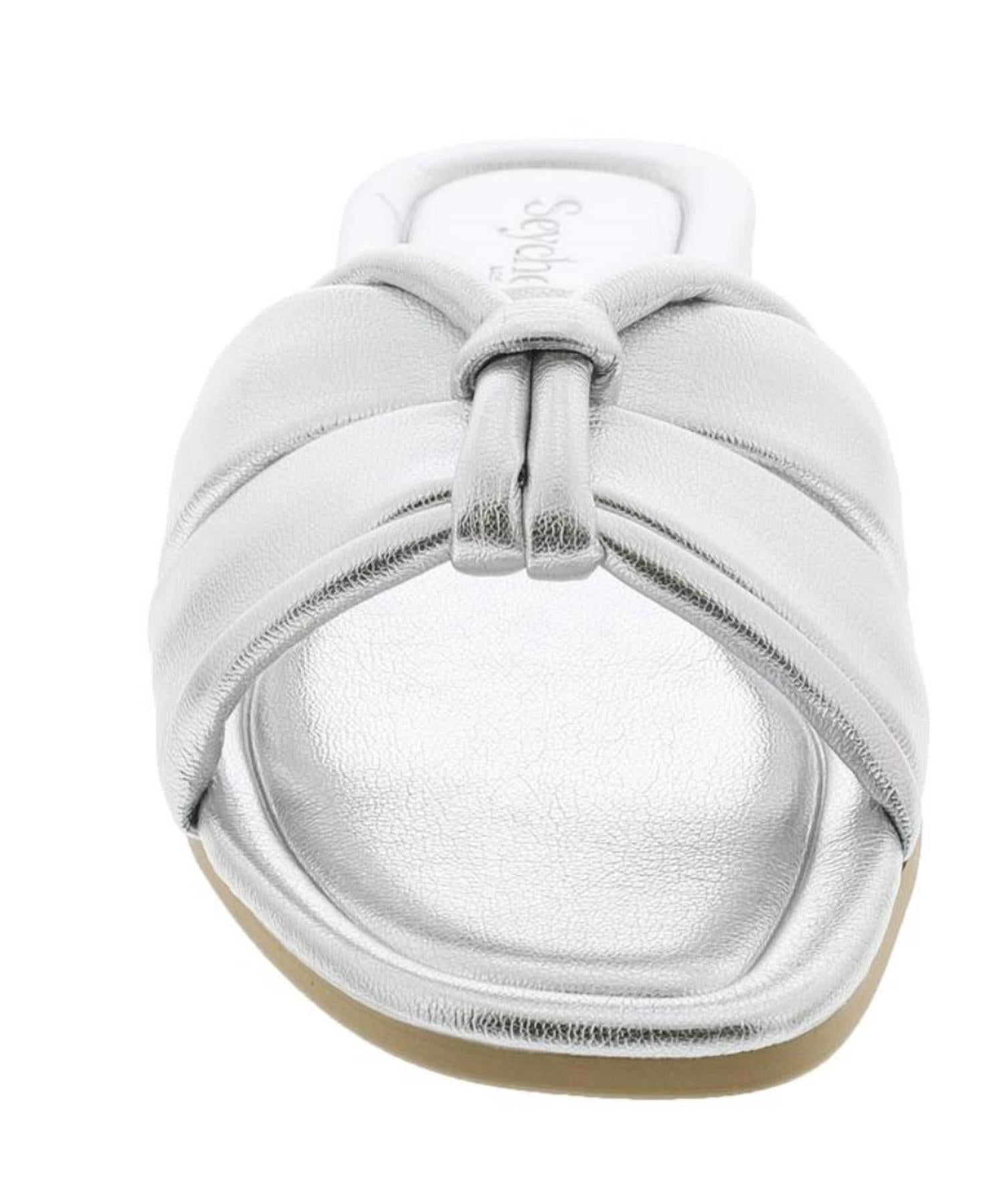 Seychelles - shade of cool sandal