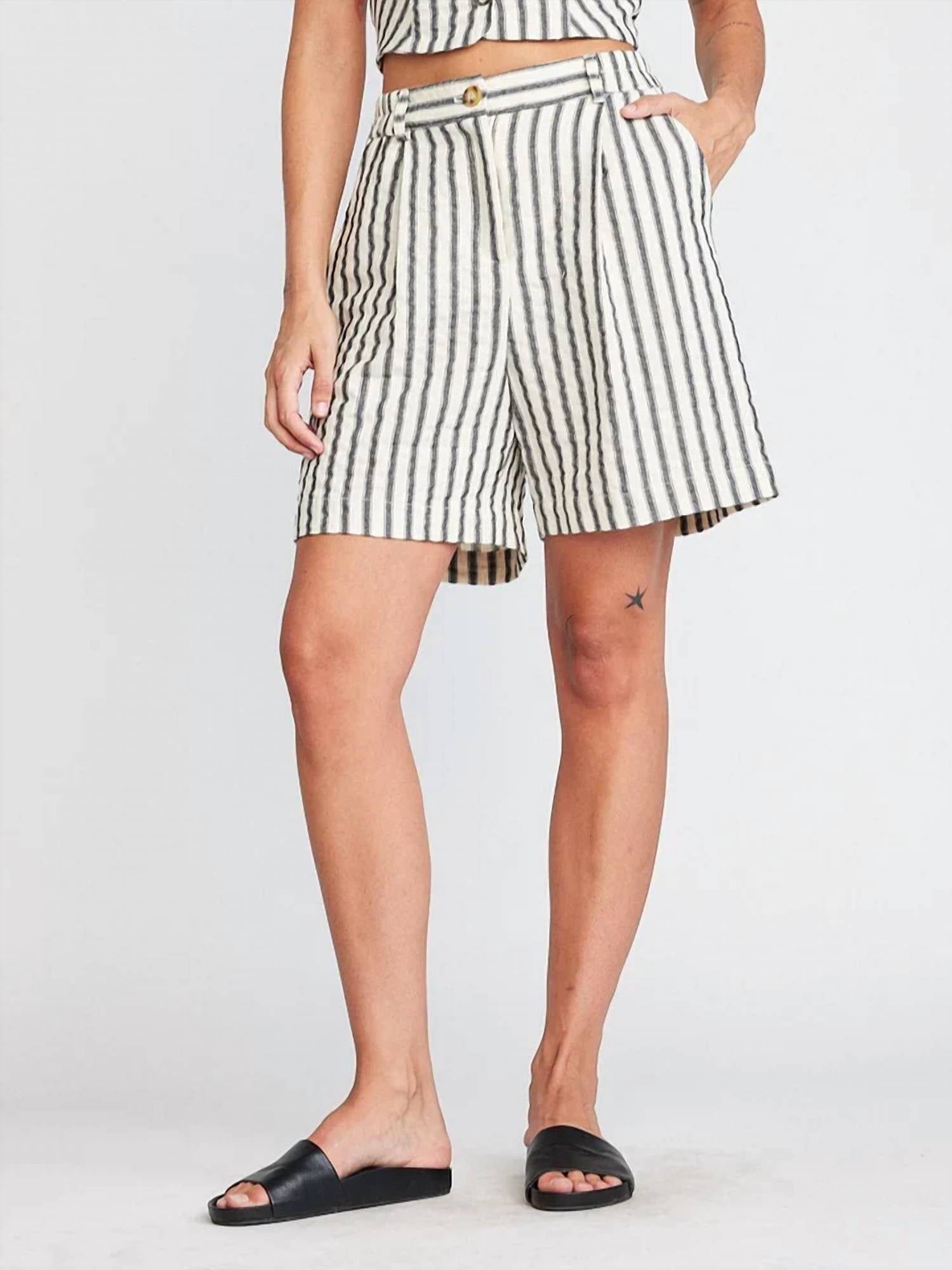 Self Contrast - Naya Shorts