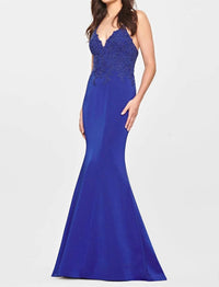 Faviana - Sweetheart Neckline Lace Applique Dress